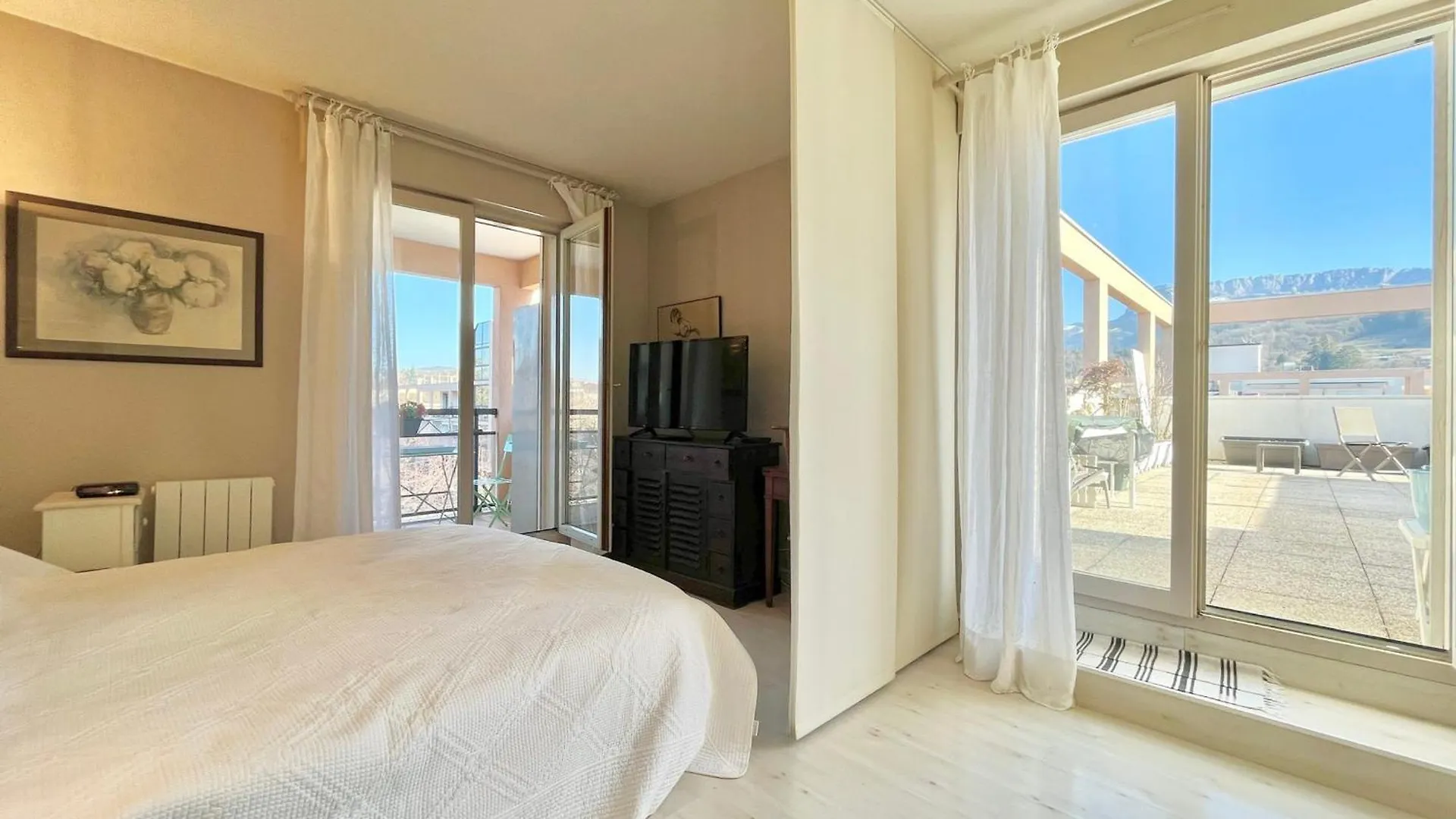 Appartement T2 De 60M² A Annecy-Le-Vieux, Grande Terrasse Amenagee, Proche Lac Et Commerces - Fr-1-432-74 Apartment Annecy